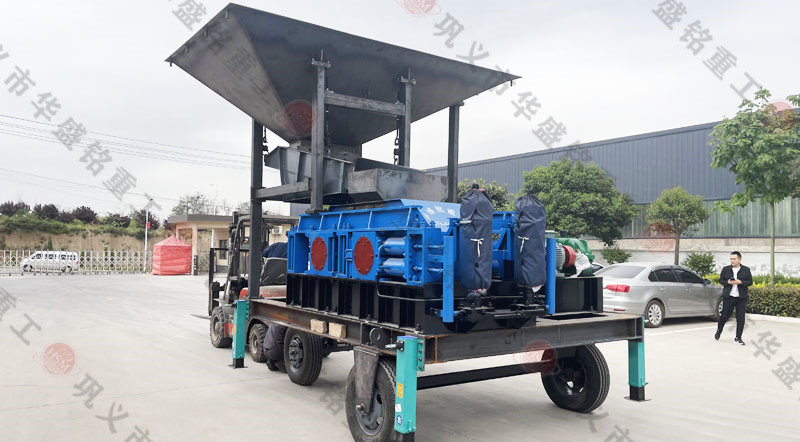 石灰石制砂機(jī)/石灰石對(duì)輥制砂機(jī)多少錢(qián)一臺(tái)