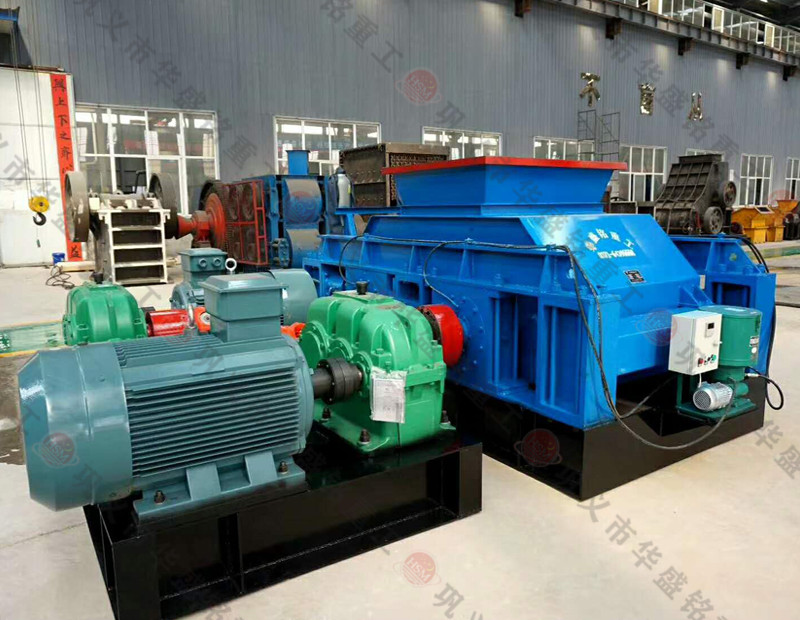 濕料破碎用哪種機器?全自動對輥制砂機設備及原理