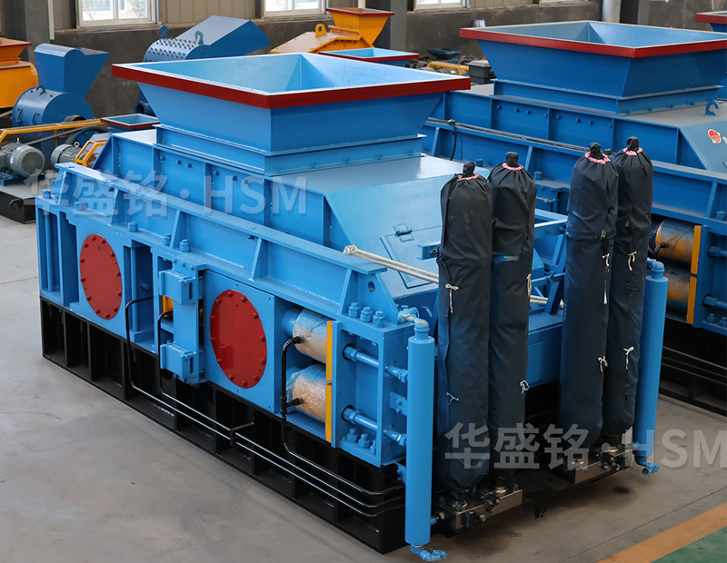 大型砂石廠用的對(duì)輥制砂機(jī)多少錢(qián)？