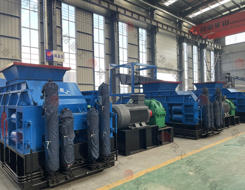 大型河卵石全自動數(shù)控液壓對輥制沙機(jī)