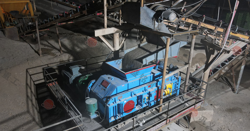 金剛石對輥式制砂機 金剛石對輥式制砂機